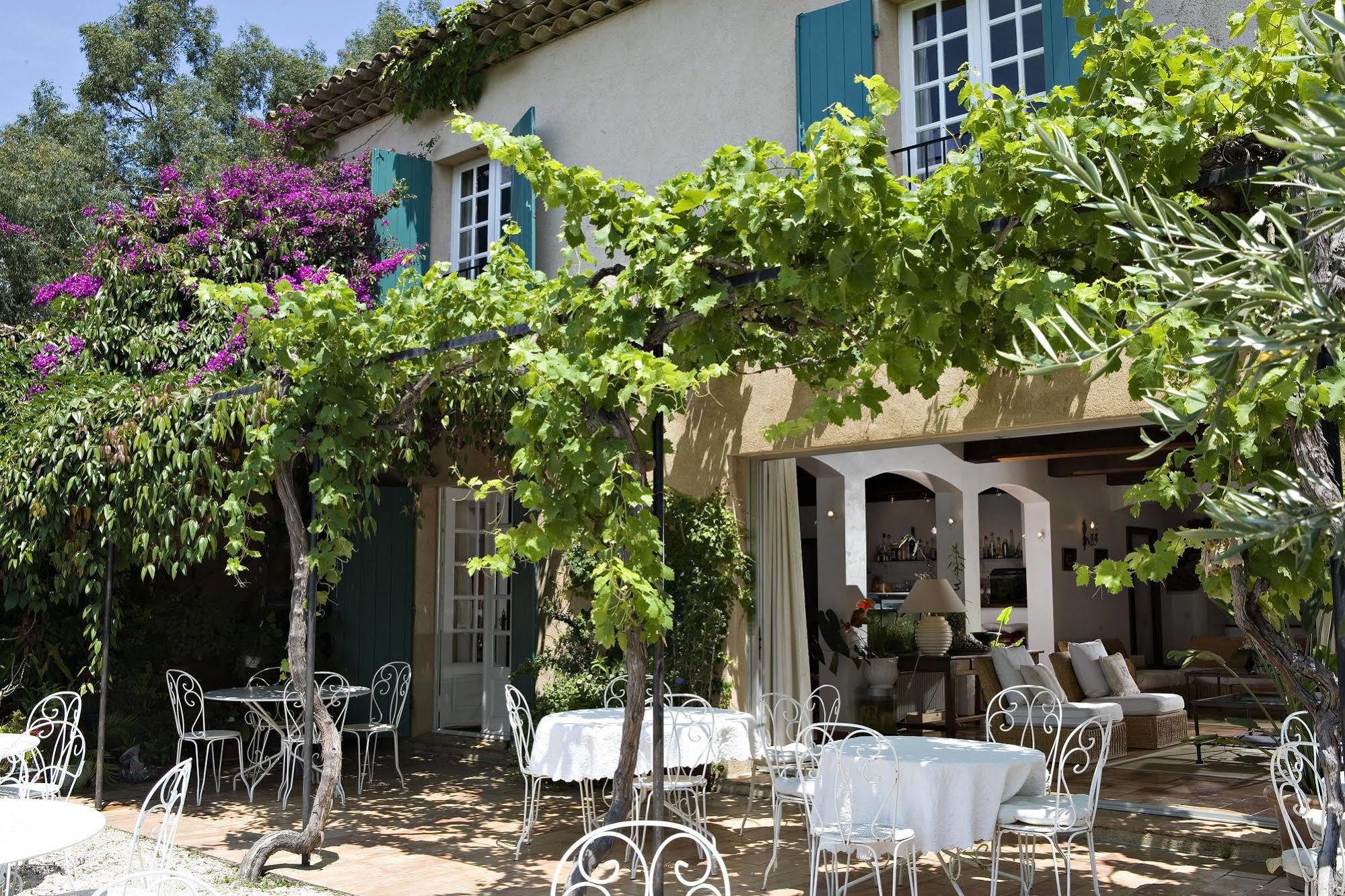 Saint-Vincent Hotel Exterior foto